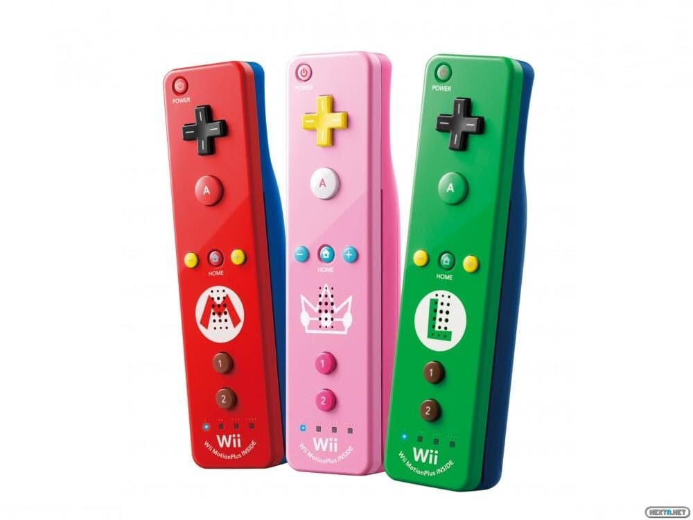 1404-15 Wiimote Mario Luigi Peach