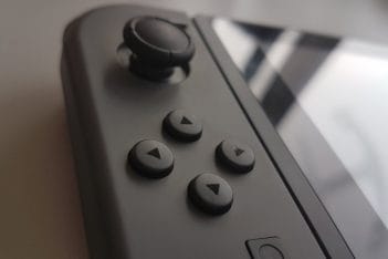 Unboxing Nintendo Switch 03