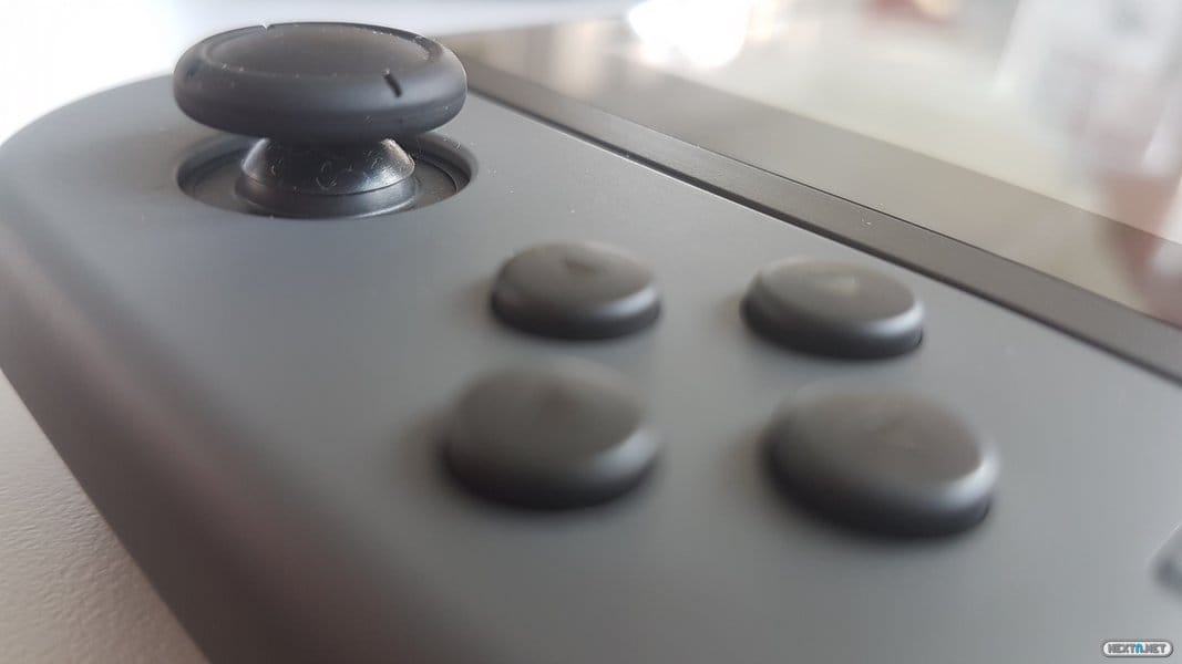 Un trozo de goma espuma, la solución de Nintendo a los problemas de Switch