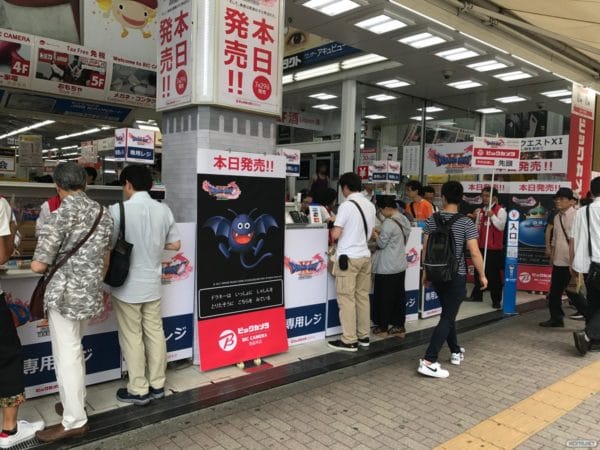 Colas lanzamiento Dragon Quest XI